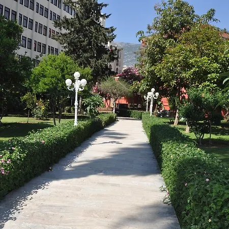 Hotel Deha 3*