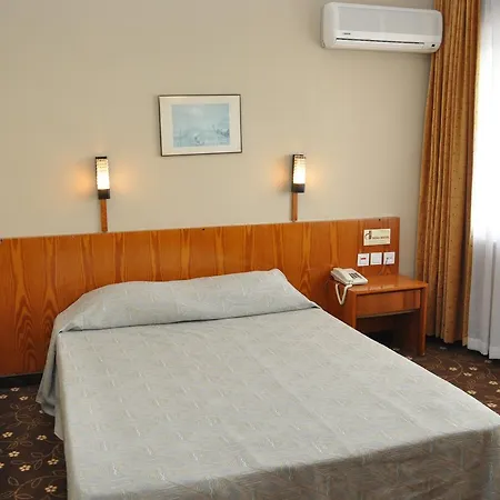 Deha Hotel