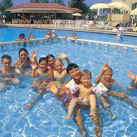 Hotel Deha 3*